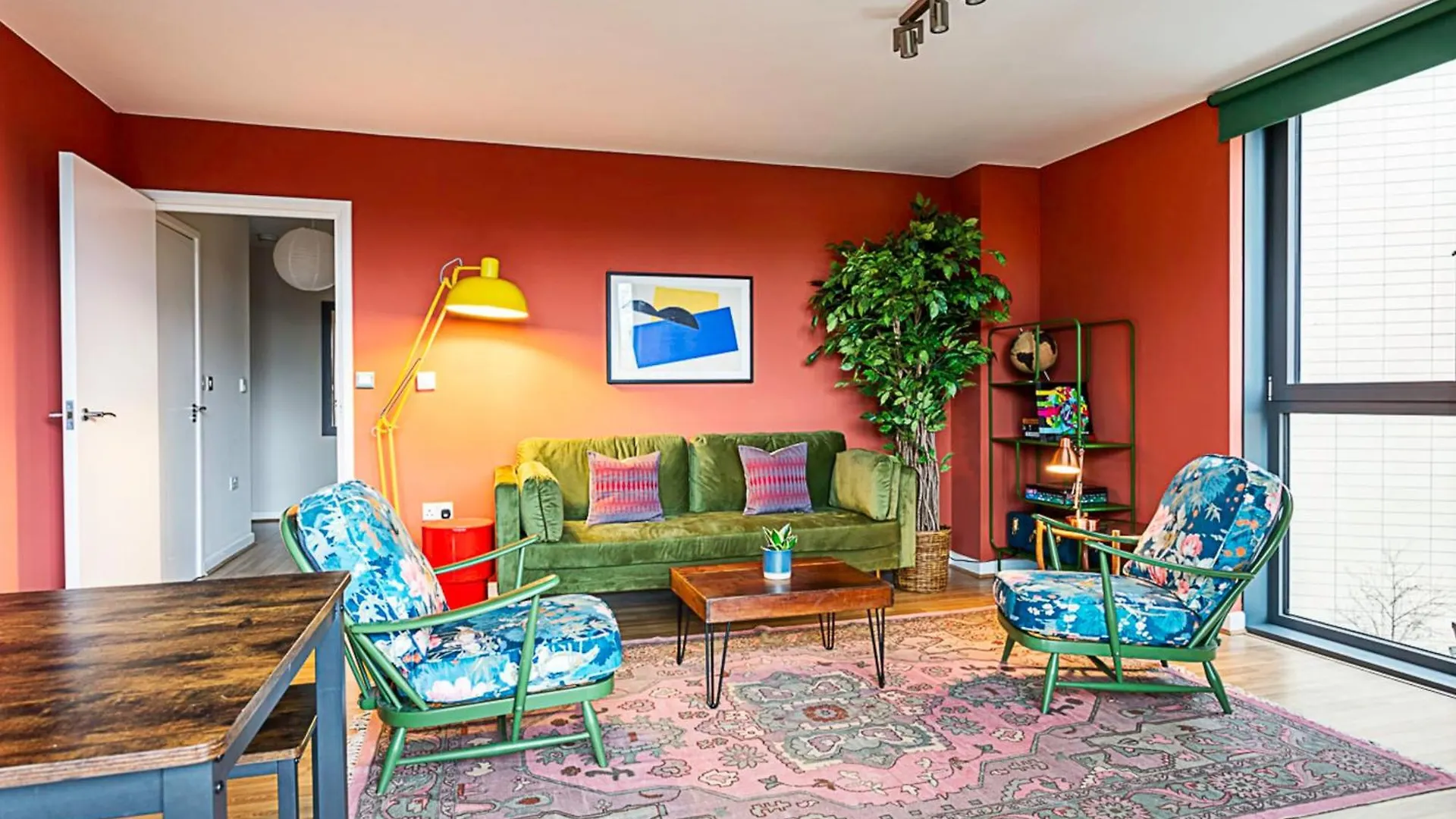 Vibrant And Modern Apartment With Canal Views London 0*,